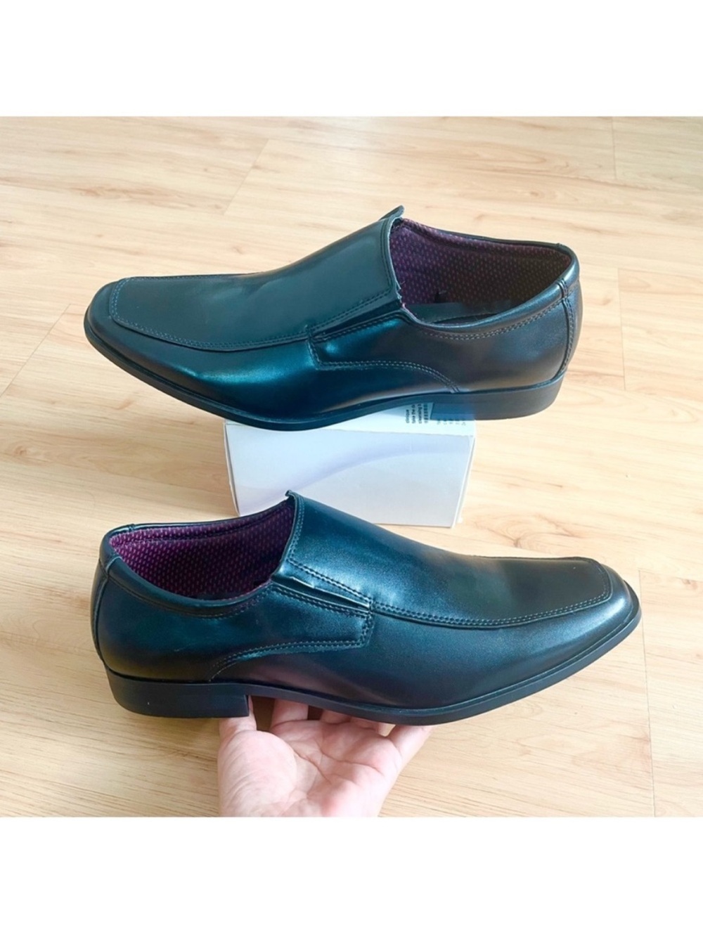Perry Ellis Men's Portfolio Ultra Foam Dress Shoes
PEJSN22104A-2 BLACK 9.0
US